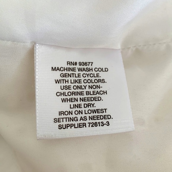 Liz Claiborne White Eyelet Skirt w/White Lining. Generous zipper. Size 18 - Picture 12 of 12